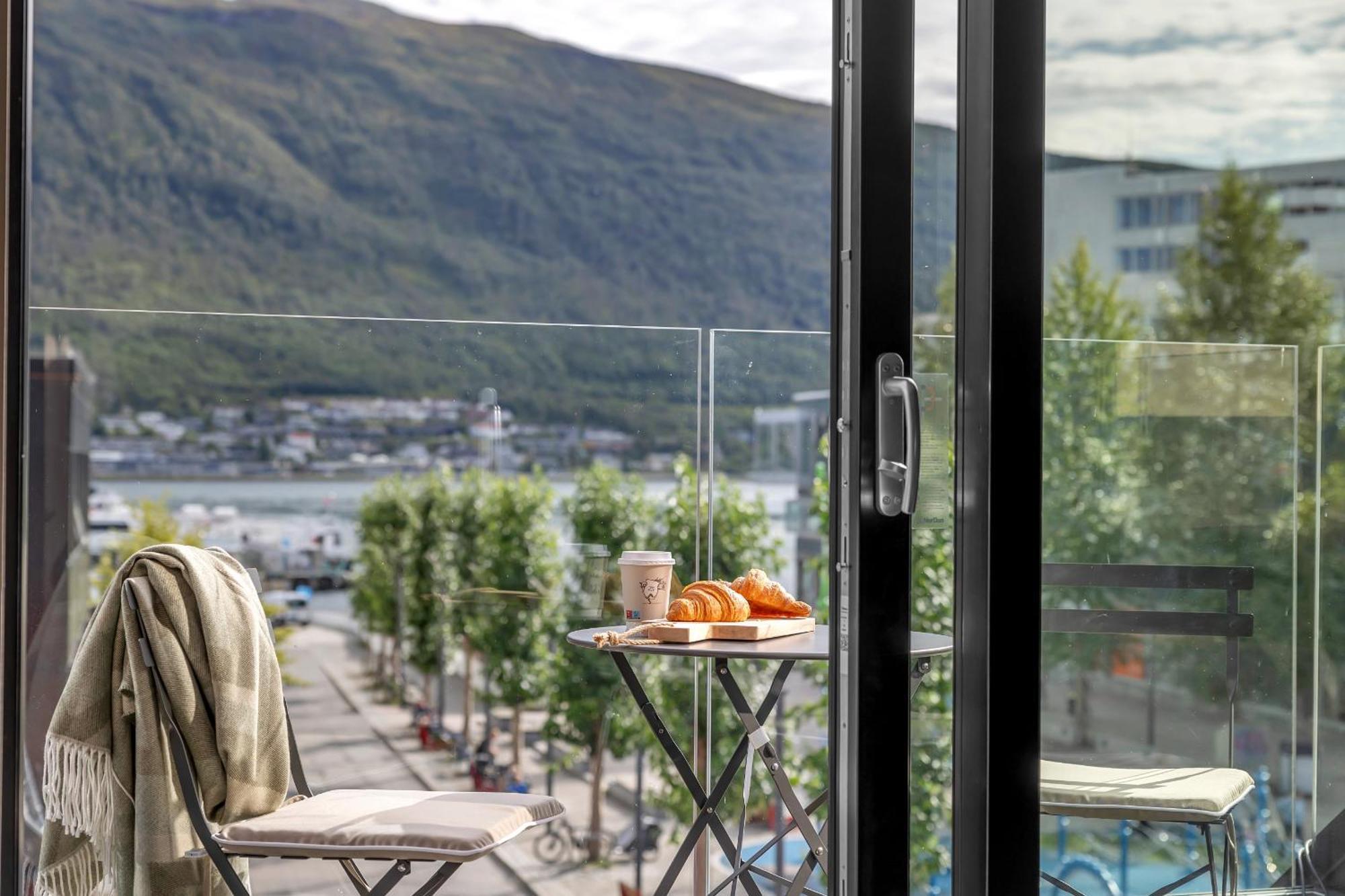 The Loft - Central Top Floor Apartment With 4 Bedrooms Tromsø Dış mekan fotoğraf
