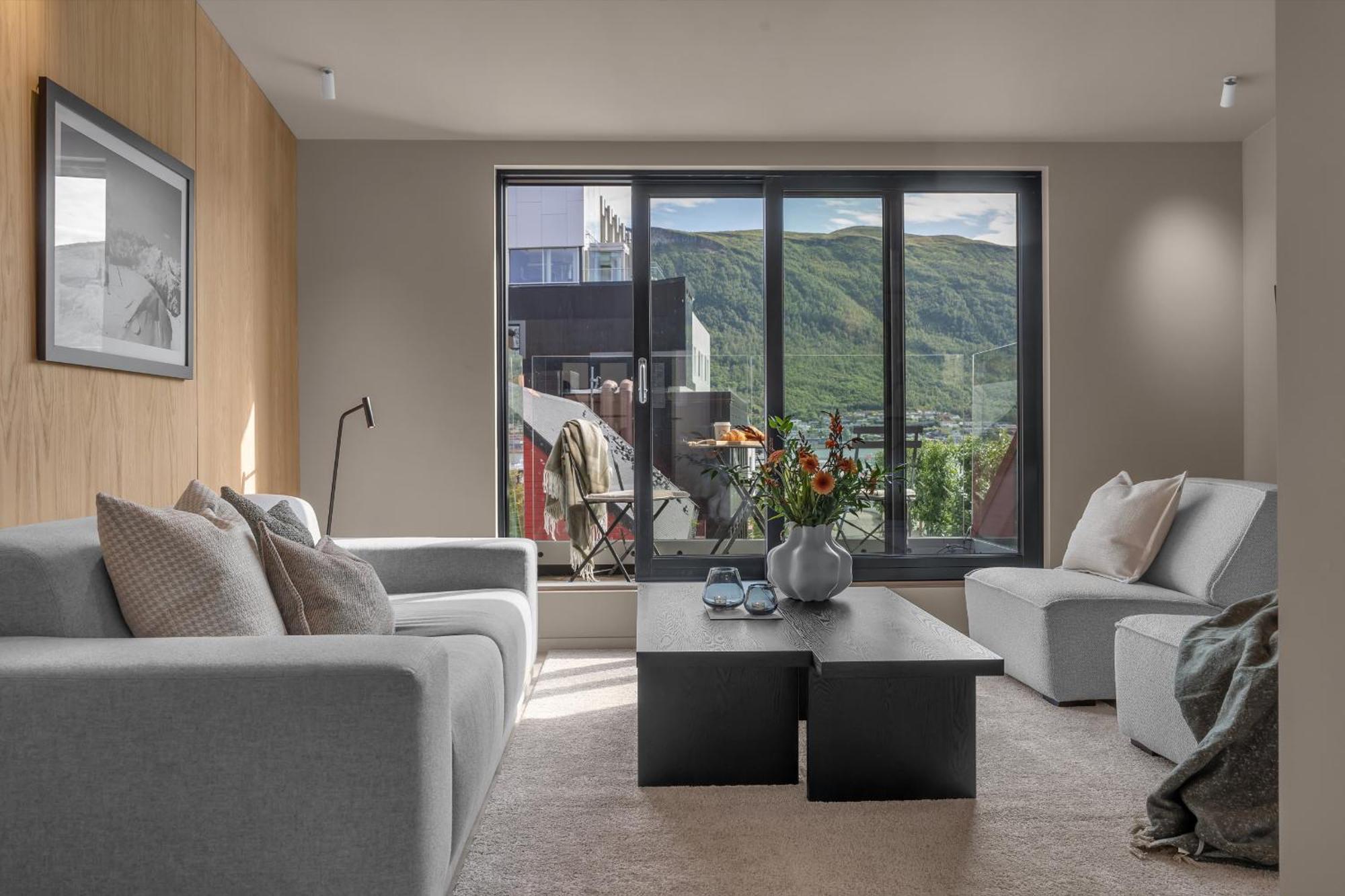 The Loft - Central Top Floor Apartment With 4 Bedrooms Tromsø Dış mekan fotoğraf
